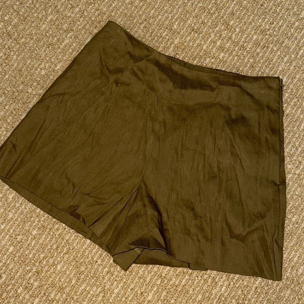 NWT Antonio Melani shorts